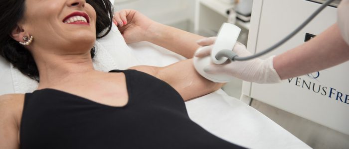 Sesión de tratamiento estético en Bella, Olivos
